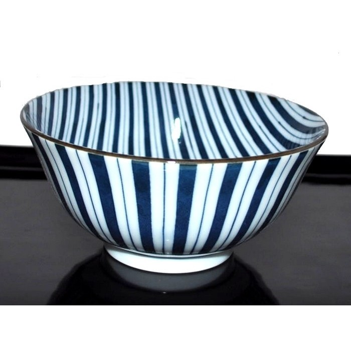Bol porcelaine du Japon motif rayures - La Galerie Equitable