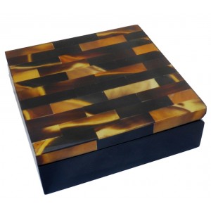 Coffret laque et corne