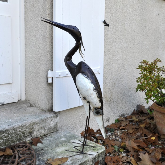 Aigrette blanche en métal recyclé pour le jardin