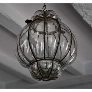 Lampe lanterne verre soufflé et fer forgé - La Galerie Equitable